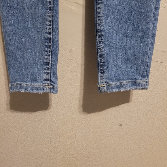 Free People Distressed Skinny Jeans - Picture 3 of 15